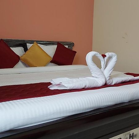Sumukha Divine Holidays Tirupati Exterior foto